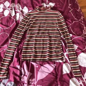 Short striped turtleneck shirt